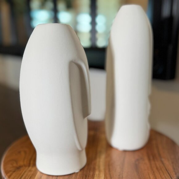 Modern White Ceramic Face Vase Set — Kaolinite • Set of 2 • Minimalist Sculpture - Picture 3 of 11